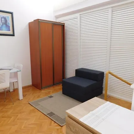 Apartman Ora *