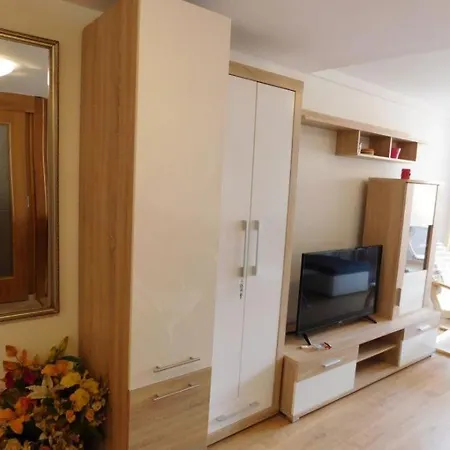 Apartment Apartman Ora *