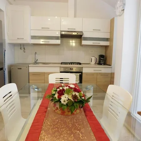 Apartment Apartman Ora *